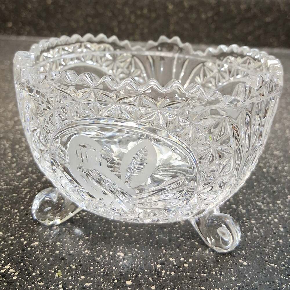Hofbauer The Byrdes Collection 4" 3-Toed Footed Crystal Bowl
